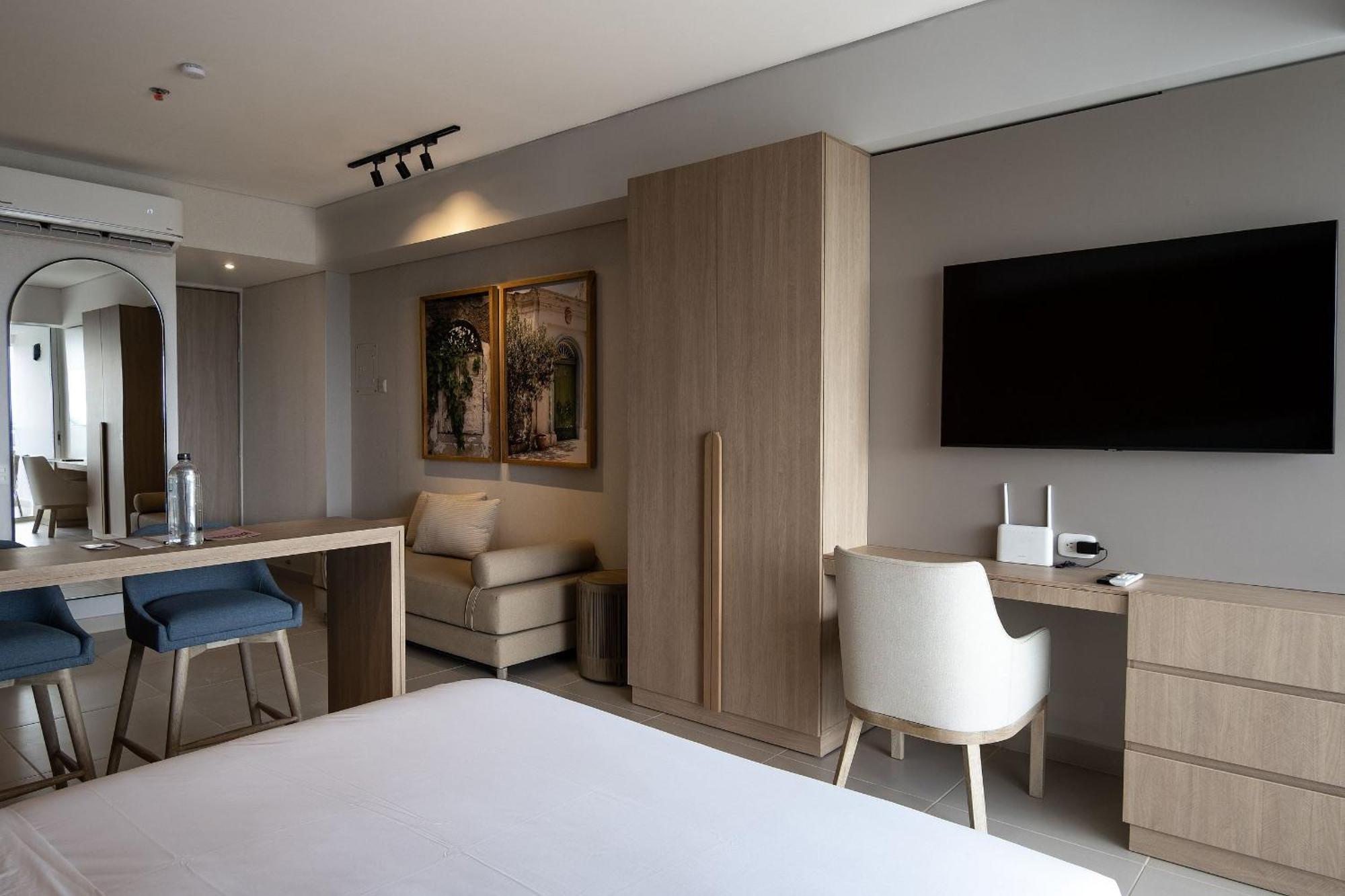 Cb741 | Estilo Moderno Y Comodidad En